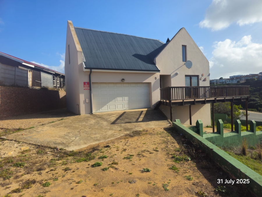 5 Bedroom Property for Sale in Stilbaai Wes Western Cape